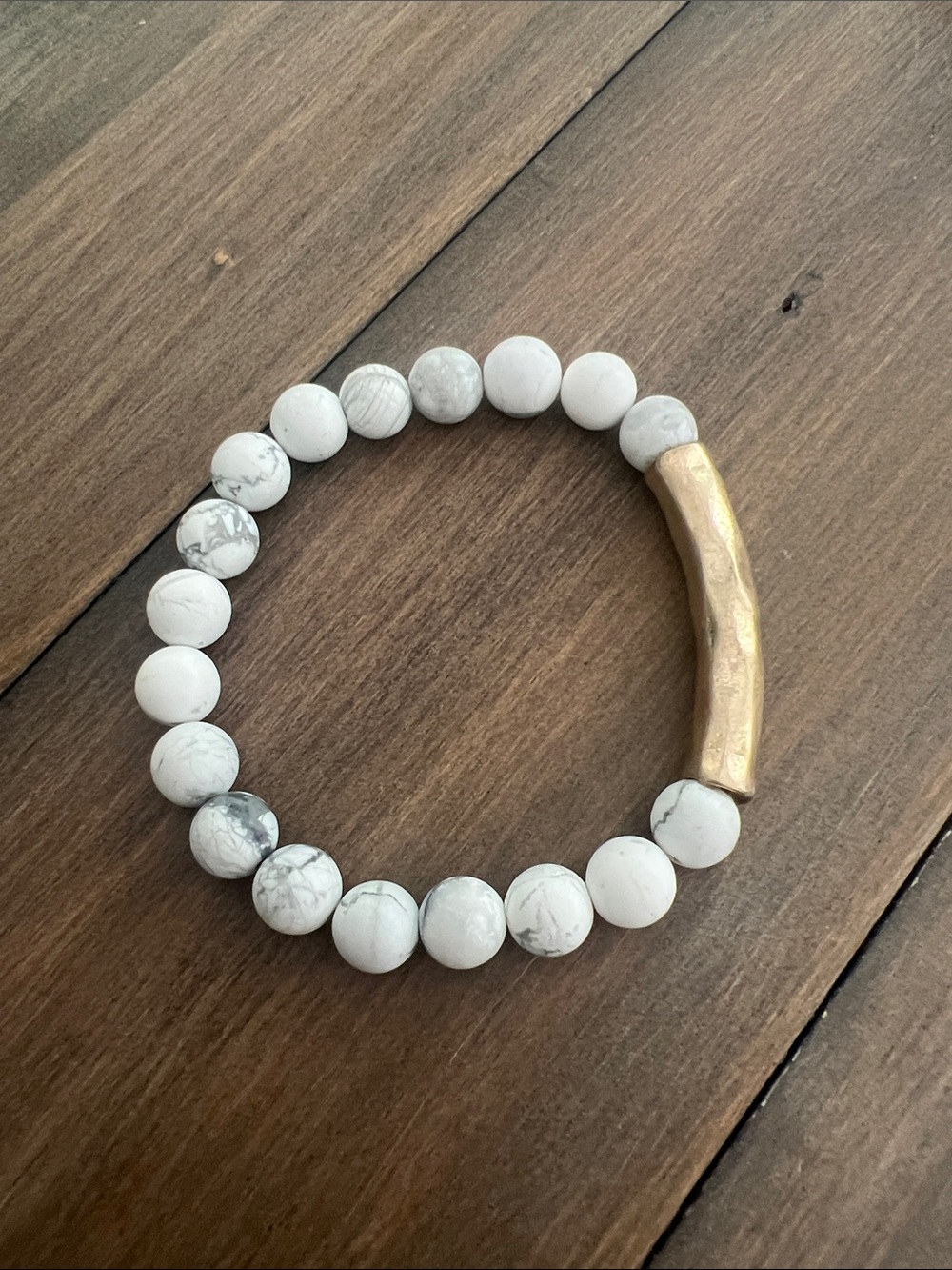 White Howlite Bead Bracelet with Gold Accent - Women’s Fashion Jewelry
